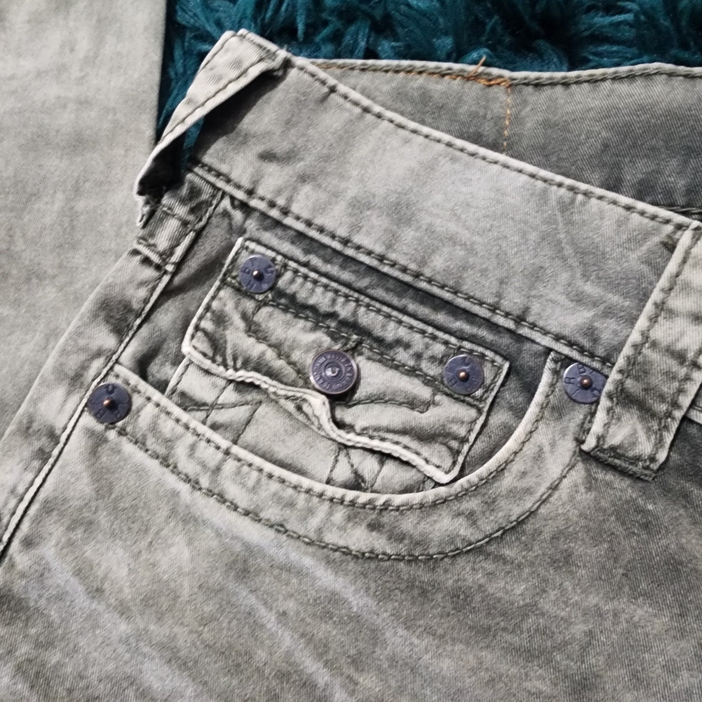 True Religion Women's Jeans Size 29 – Distressed Green Wash, Flap Back Pockets