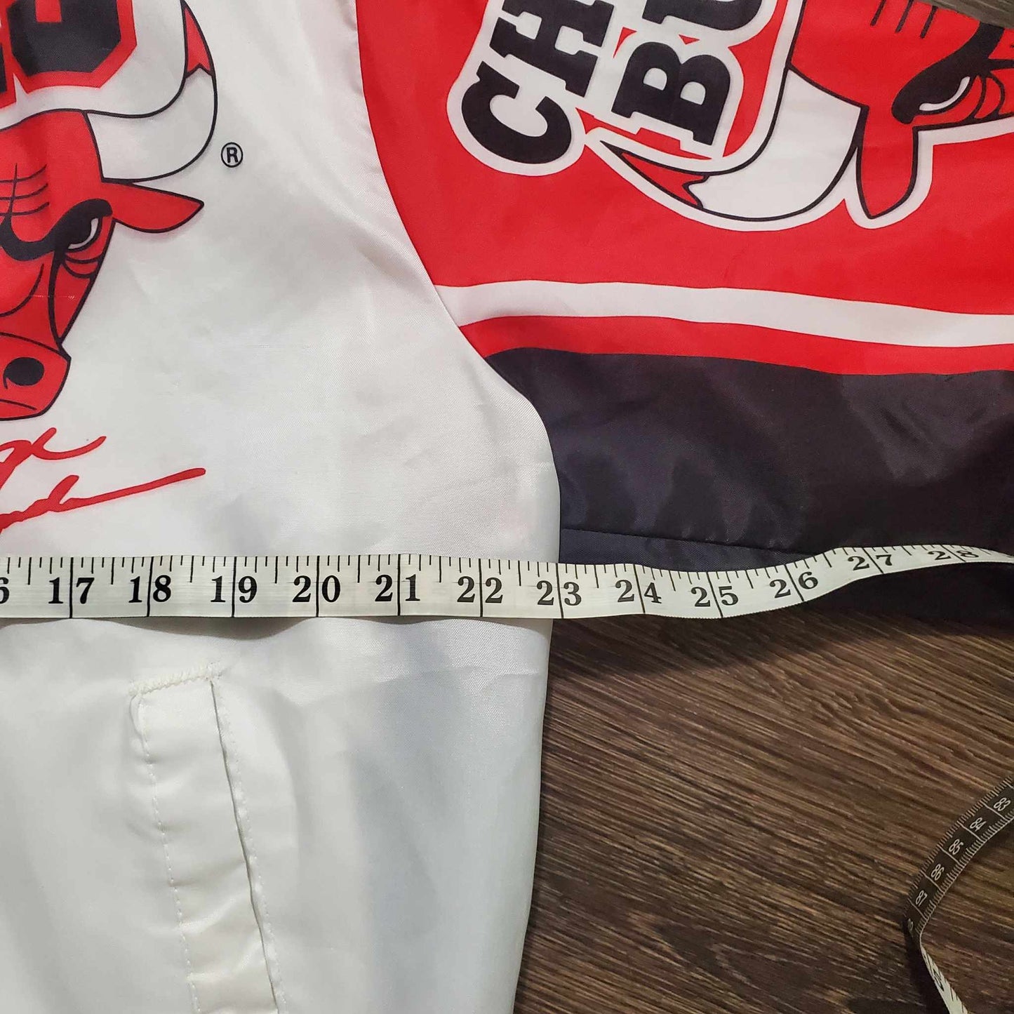 (L) Vtg Michael Jordan / Bulls Chalk Line Satin Jacket