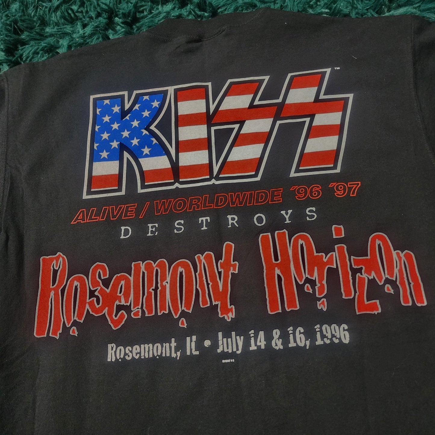 Vintage 1996 KISS Alive Worldwide Tour Tee Rosemont Horizon Concert 22x29