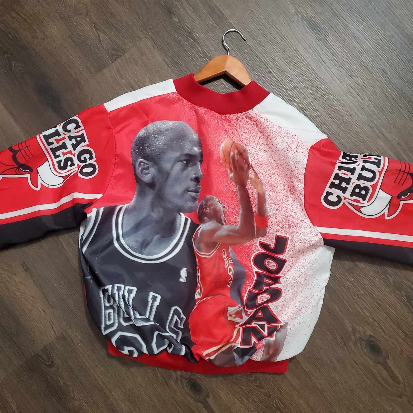 (L) Vtg Michael Jordan / Bulls Chalk Line Satin Jacket