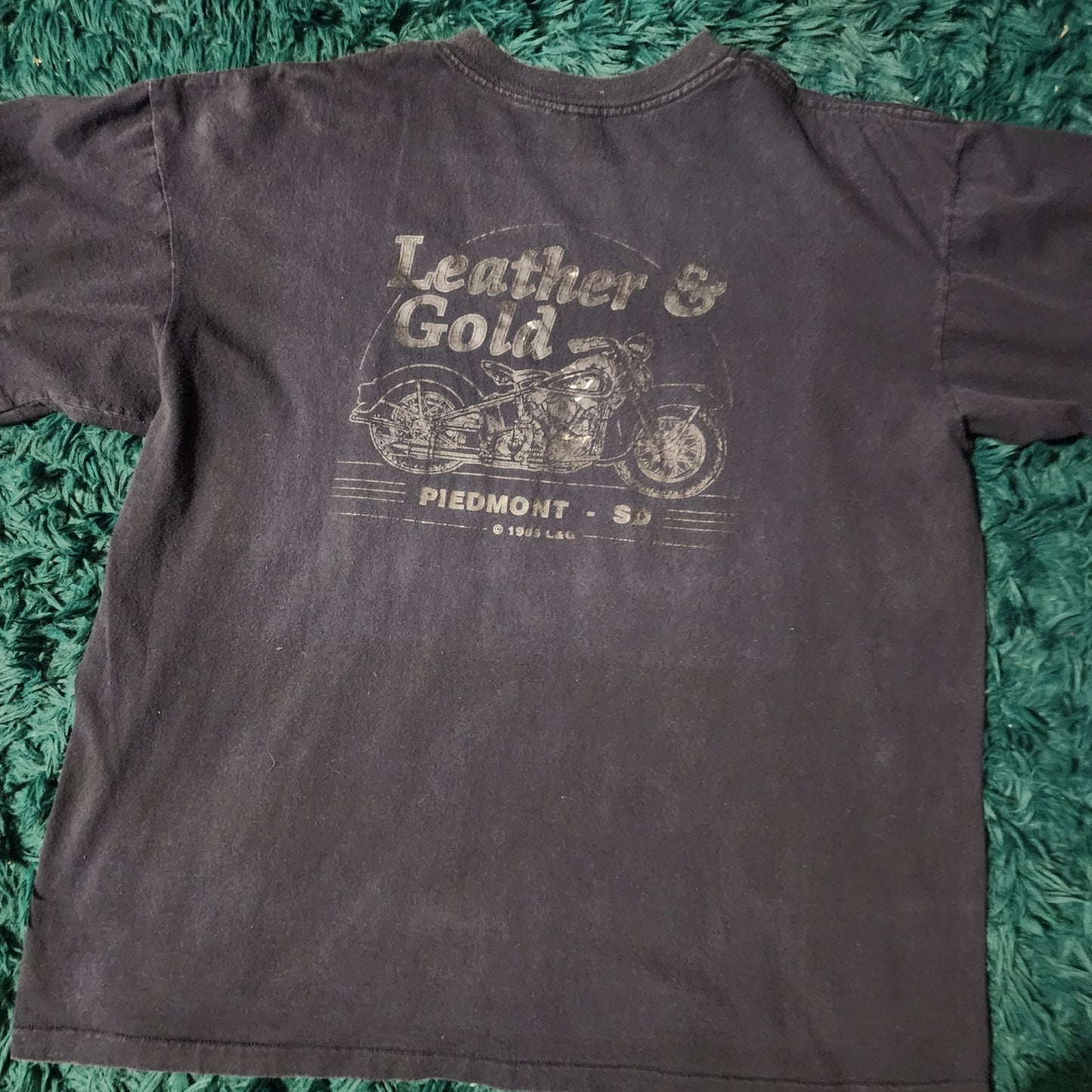 Vintage 1995 “Never Forget” Vietnam Memorial Biker T-Shirt 25x28 USA Made