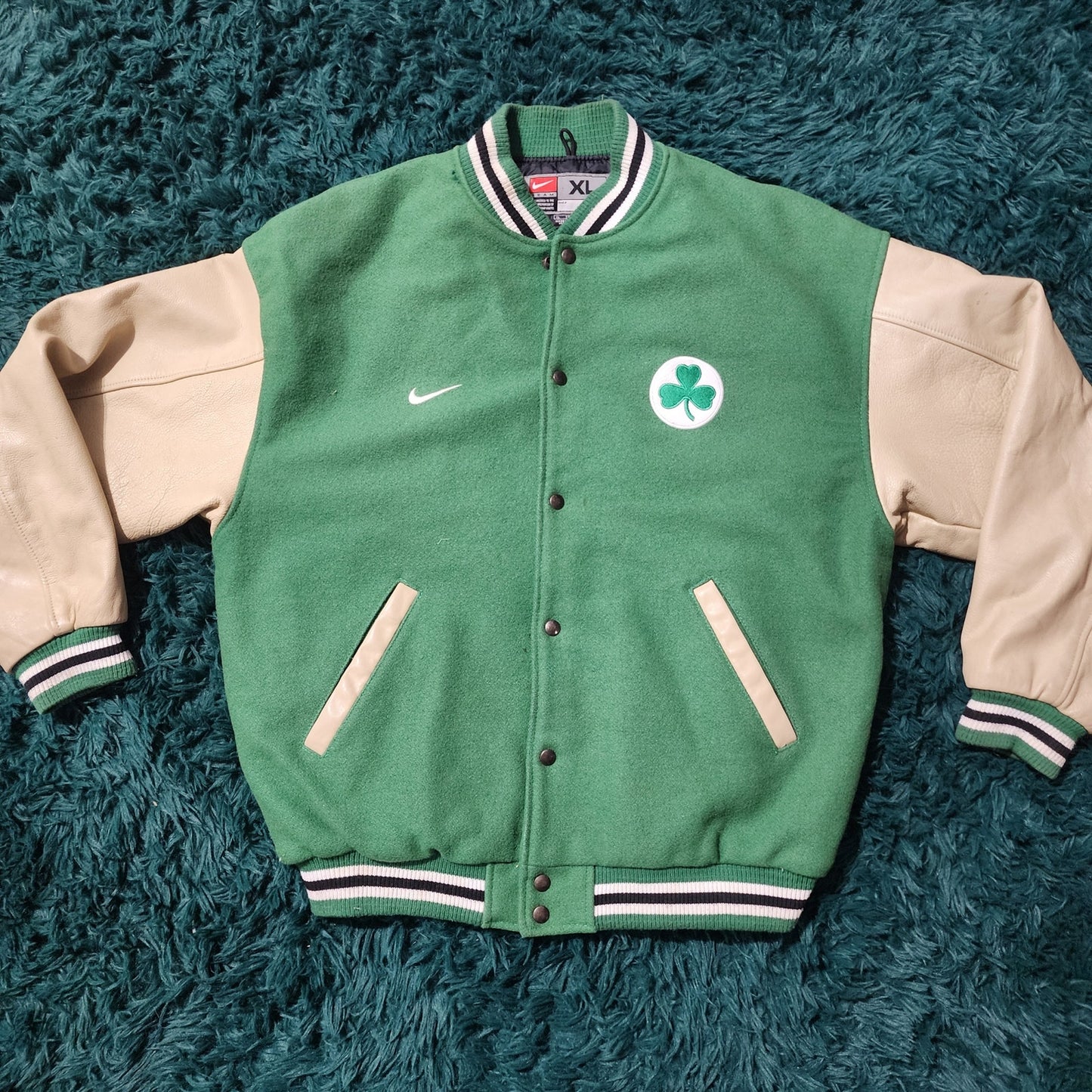 🔥 Vintage Nike Boston Celtics Varsity Jacket - XL 🔥