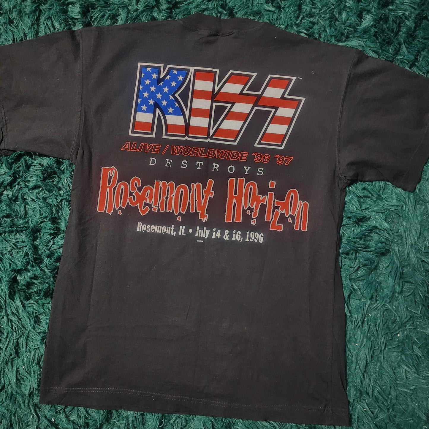Vintage 1996 KISS Alive Worldwide Tour Tee Rosemont Horizon Concert 22x29